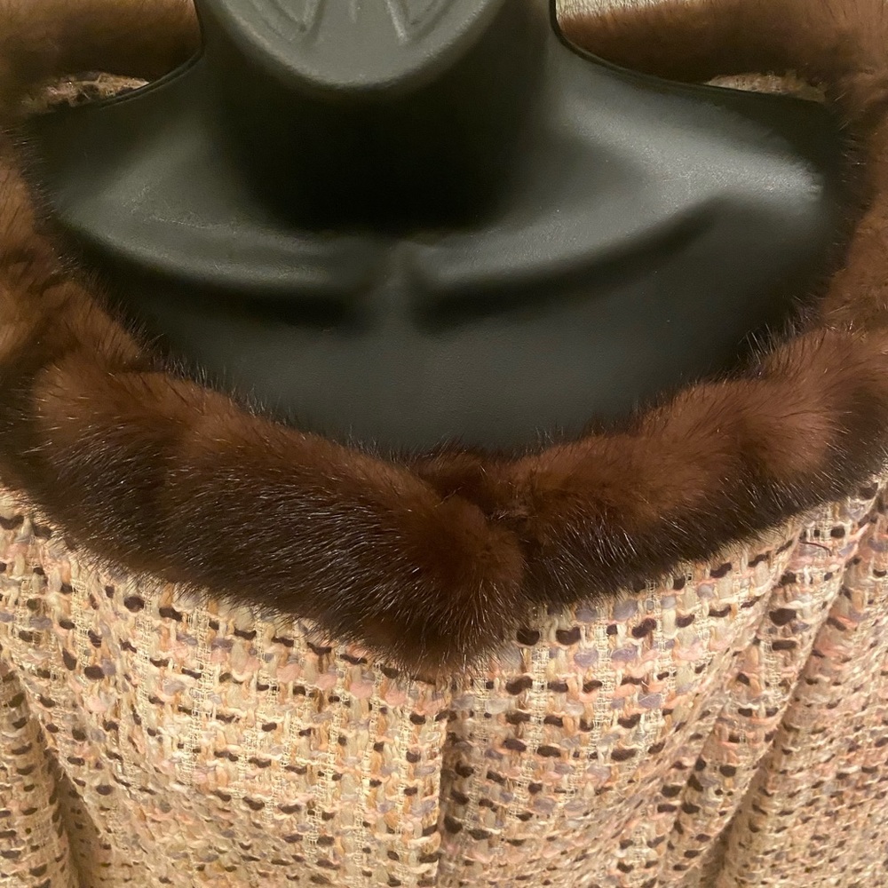 Vintage NWT Dana Buchman Tweed fur collared jacket, size 14.